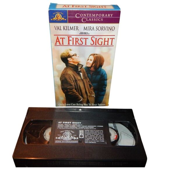 AT FIRST SIGHT Val Kilmer Mira Sorvino vintage VHS tape in original paper case - Picture 2 of 7